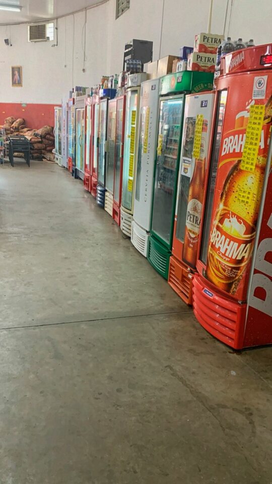 VENDE SE UM SUPERMERCADO