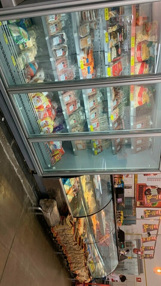 VENDE SE UM SUPERMERCADO