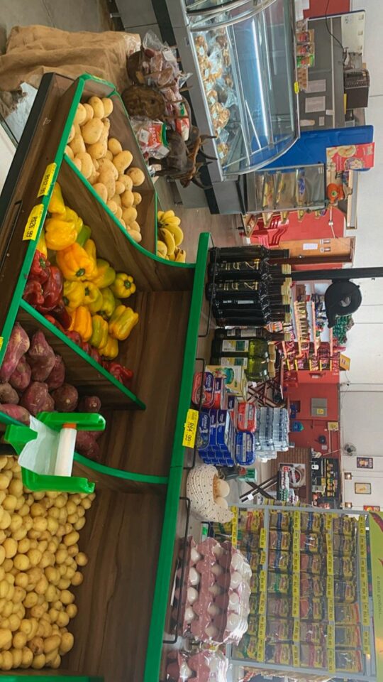 VENDE SE UM SUPERMERCADO