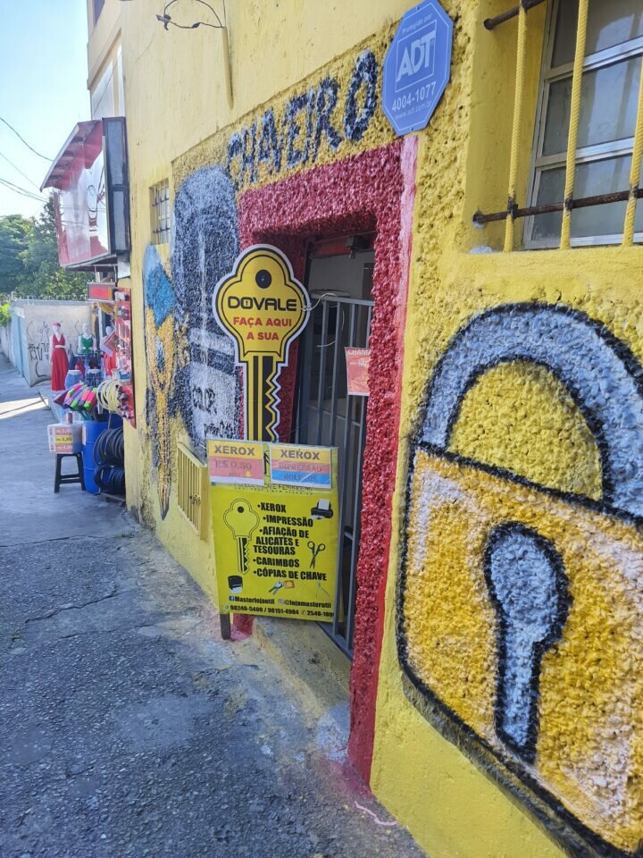 Venda de Materais Eletricos, hidraulica com chaveiro