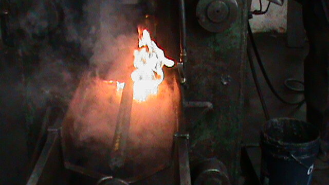 INDUSTRIA DE SEMI EIXOS