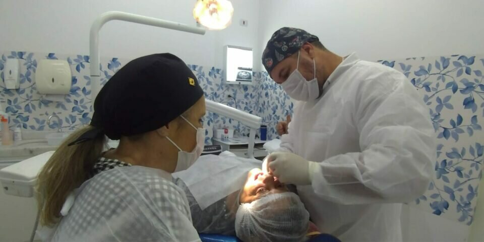 Vende-se Clínica Odontológica