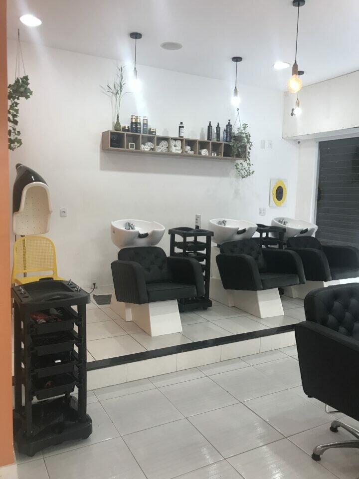 Passo ponto de Salão de Beleza e Loja Pronto para iniciar os atendimentos