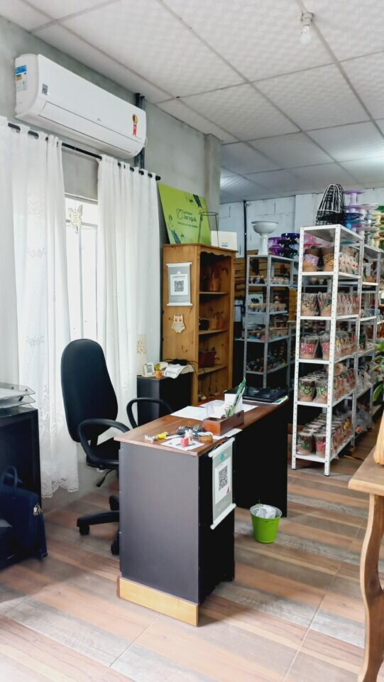 Vende-se empresa de artesanato