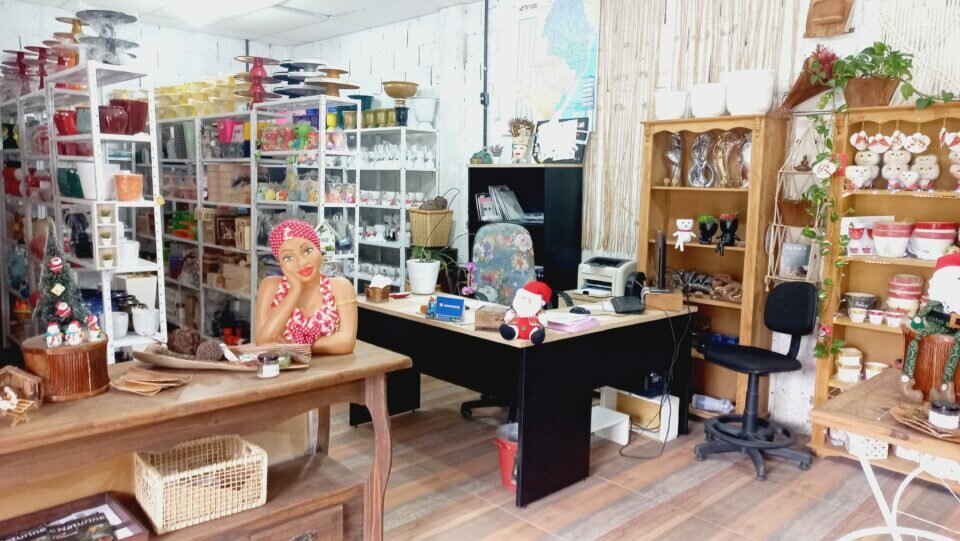 Vende-se empresa de artesanato