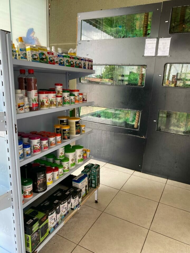 Agropecuaria/Casa de ração/Aviario a venda