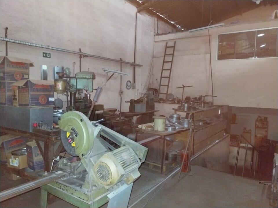 Fábrica de Lixeiras Metálicas e Outros Produtos