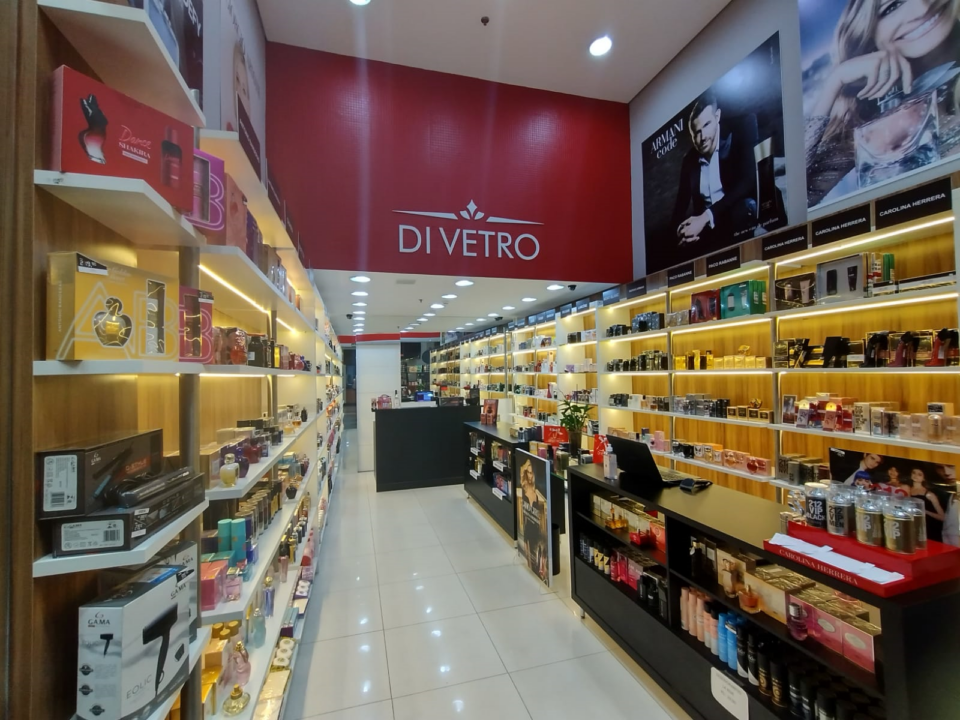 Oportunidade Seja donoa da Marca e Rede Di Vetro Perfumes