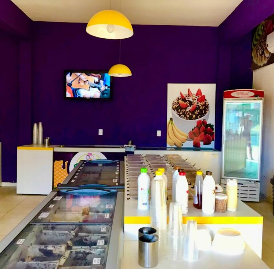 VENDE-SE AÇAITERIA/SORVETERIA COM ÓTIMA CLIENTELA EM TRÊS LAGOAS-MS