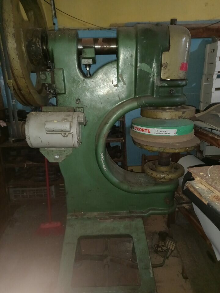 Fabrica de calçados femininos, maqs equipamentos