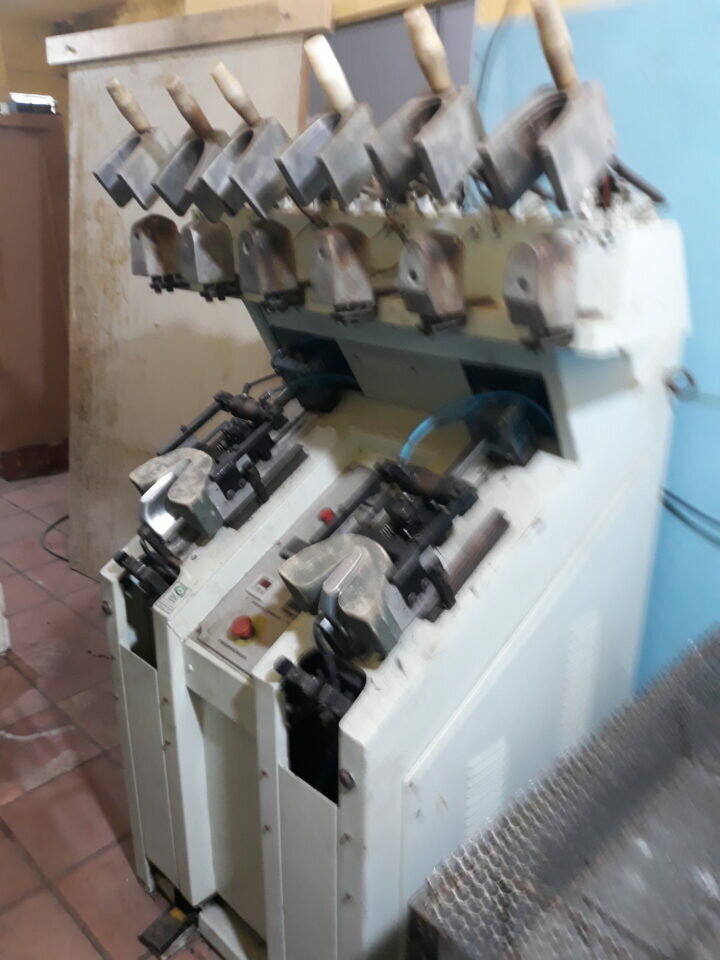 Fabrica de calçados femininos, maqs equipamentos