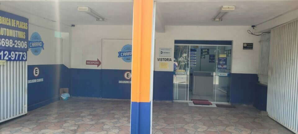 Estampadora de placas veiculares