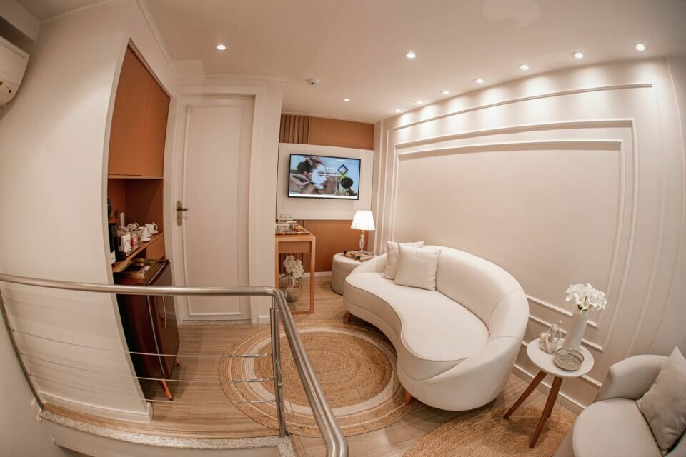 CLINICA DE ESTETICA  MON VISAGIE