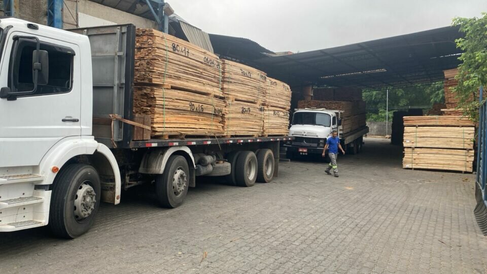 Indústria de embalagens de madeira, caixas e pallets