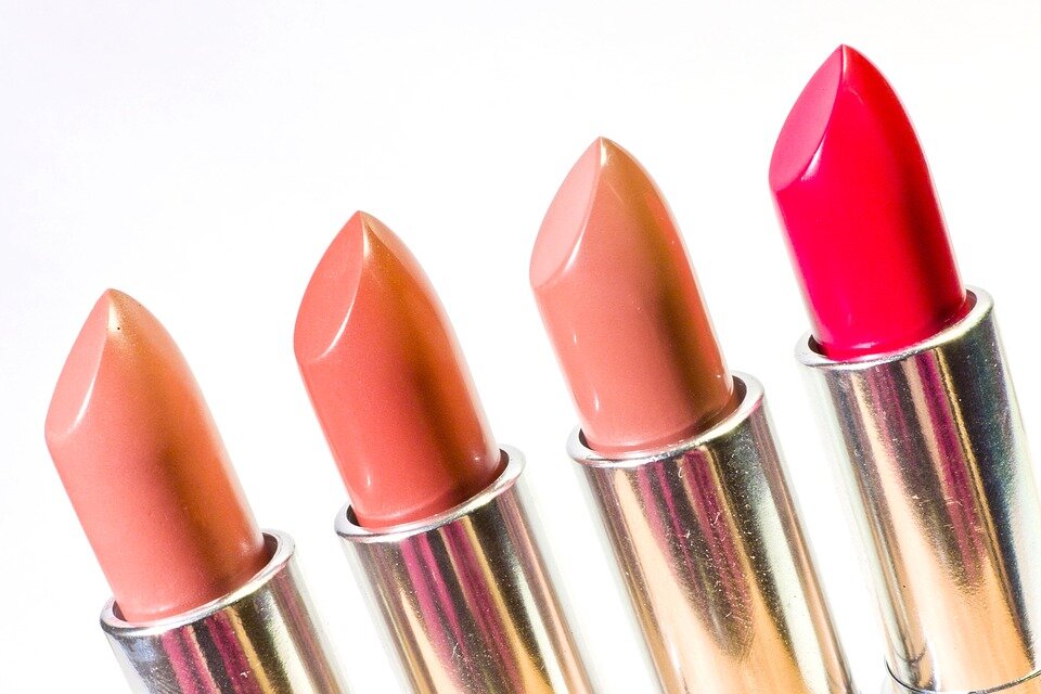 2358 – IMPORTAÇÃO E DISTRIBUIÇÃO DE COSMETICOS