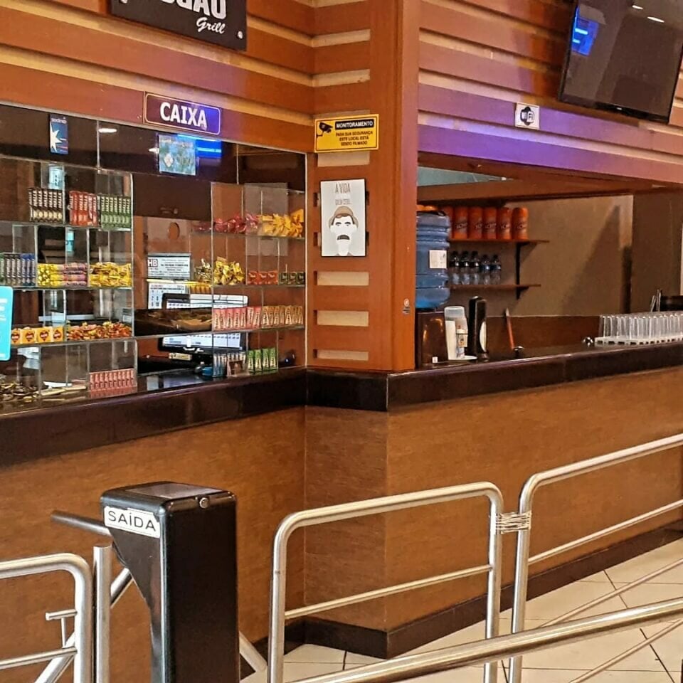 LINDÍSSIMO RESTAURANTE NA Z/N FATURAMENTO R 200000
