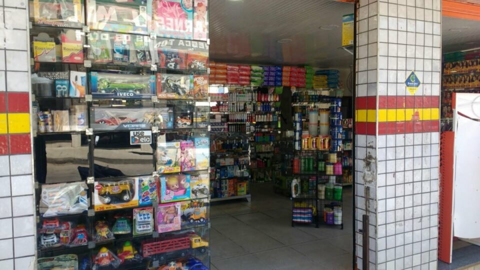 Farmácia consolidada 30 anos no mesmo lugar