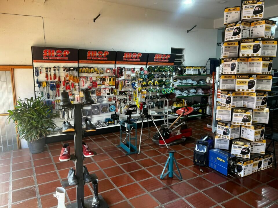 LOJA DE EPI FERRAMENTAS E UNIFORMES COMPLETA EM SANTO ANTNIO DA PLATINA
