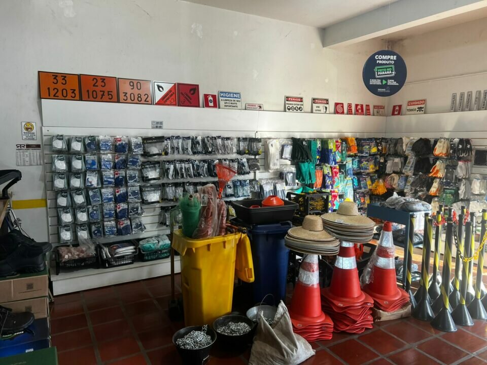 LOJA DE EPI FERRAMENTAS E UNIFORMES COMPLETA EM SANTO ANTNIO DA PLATINA