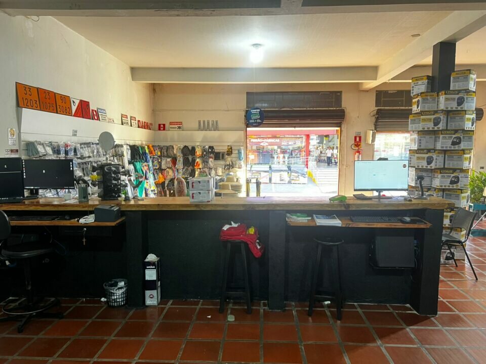 LOJA DE EPI FERRAMENTAS E UNIFORMES COMPLETA EM SANTO ANTNIO DA PLATINA