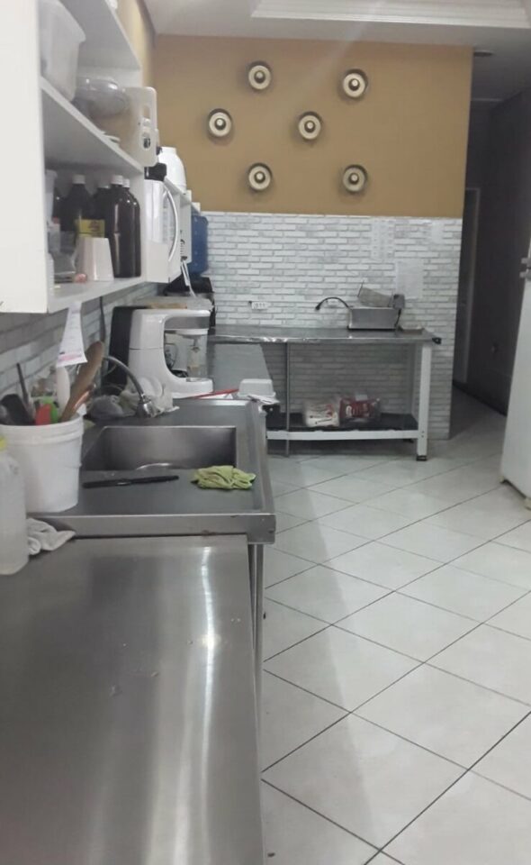 Vendo casa de bolo