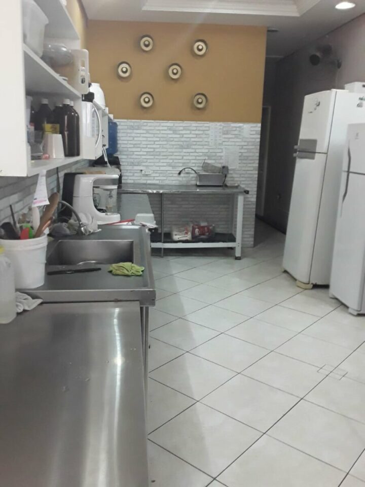 Vendo casa de bolo