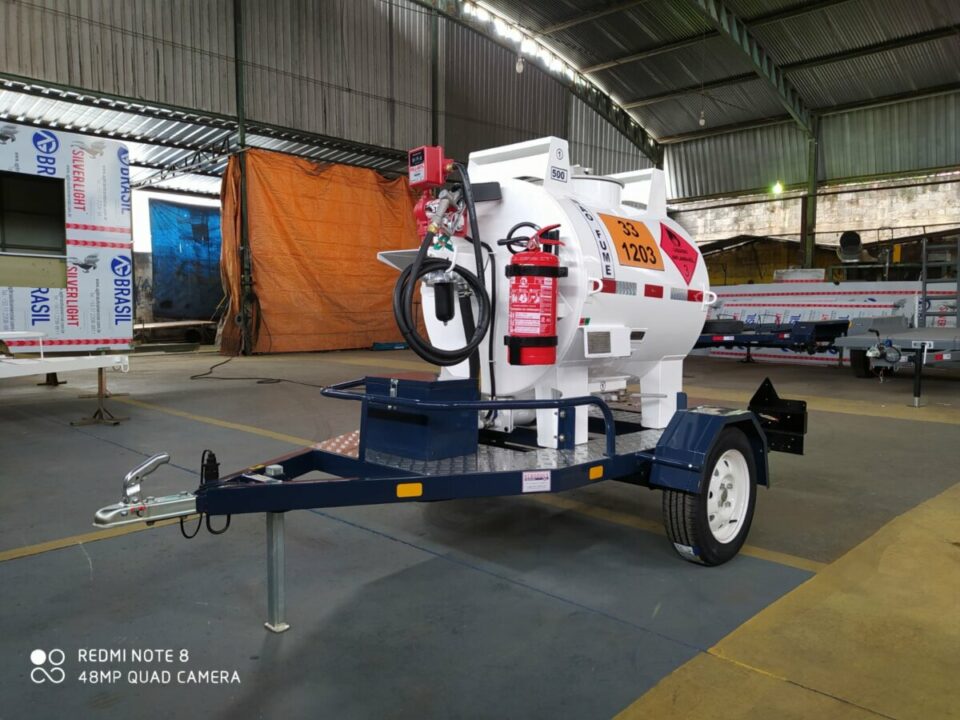 FABRICA DE REBOQUES E TANQUES RODOVIARIOS