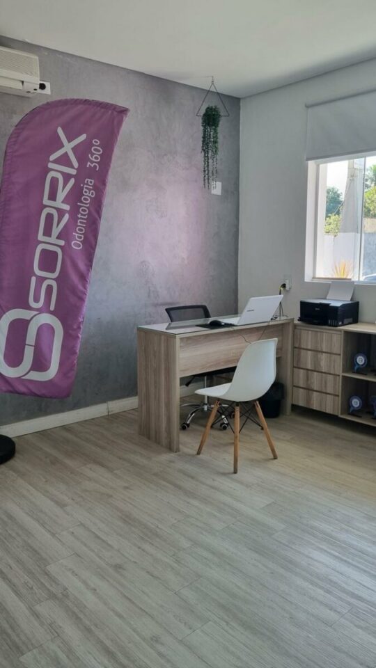 Clínica odontológica Sorrix em funcionamento, carteira de clientes ativa