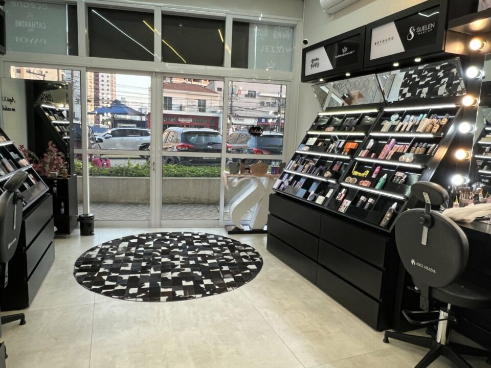 Alice Salazar Store – Franquia de Maquiagem Multimarcas
