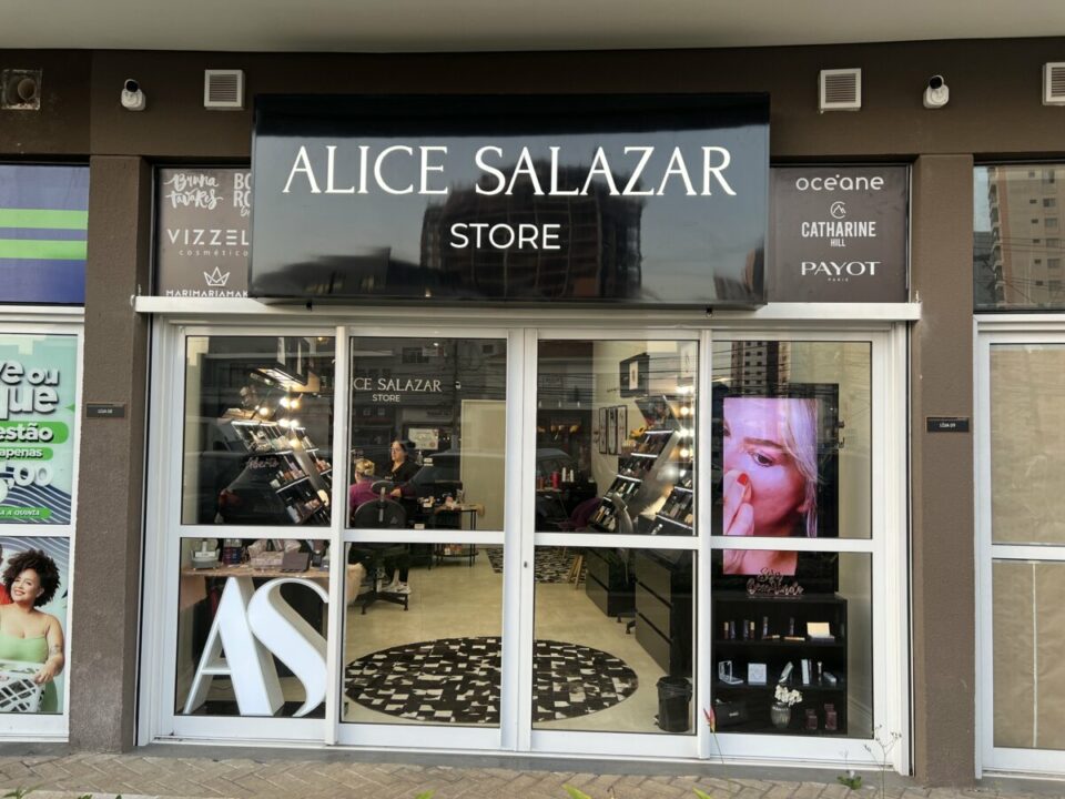 Alice Salazar Store – Franquia de Maquiagem Multimarcas
