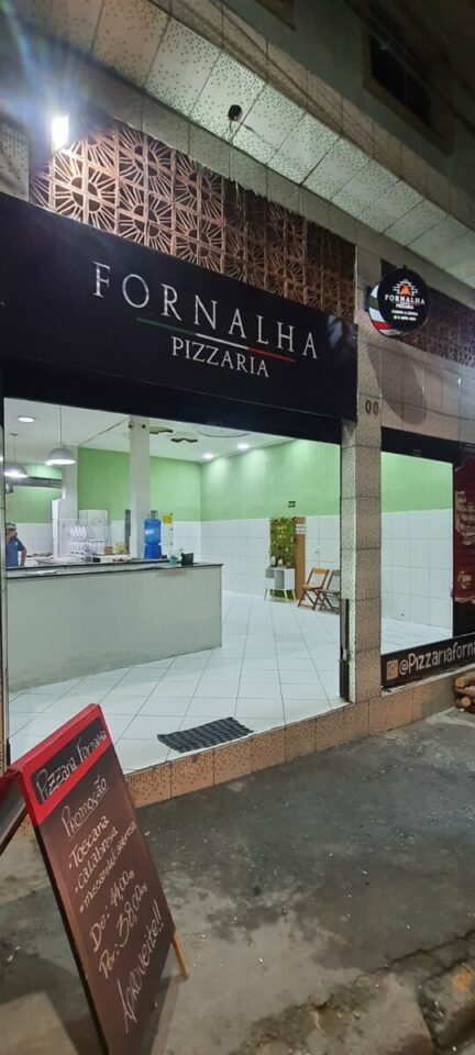 Pizzaria com ótima localização