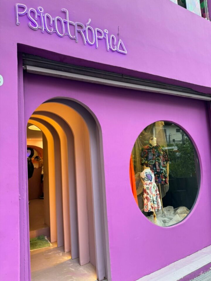 Marca de moda à venda