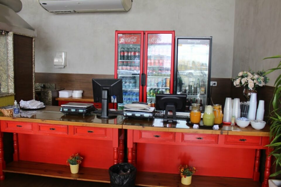 ESTRUTURADÍSSIMA PADARIA, MERCEARIA E AÇOUGUE-CURITIBA/PR