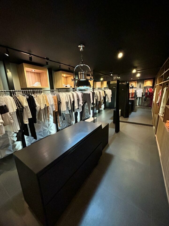 Loja de roupas e sapatos