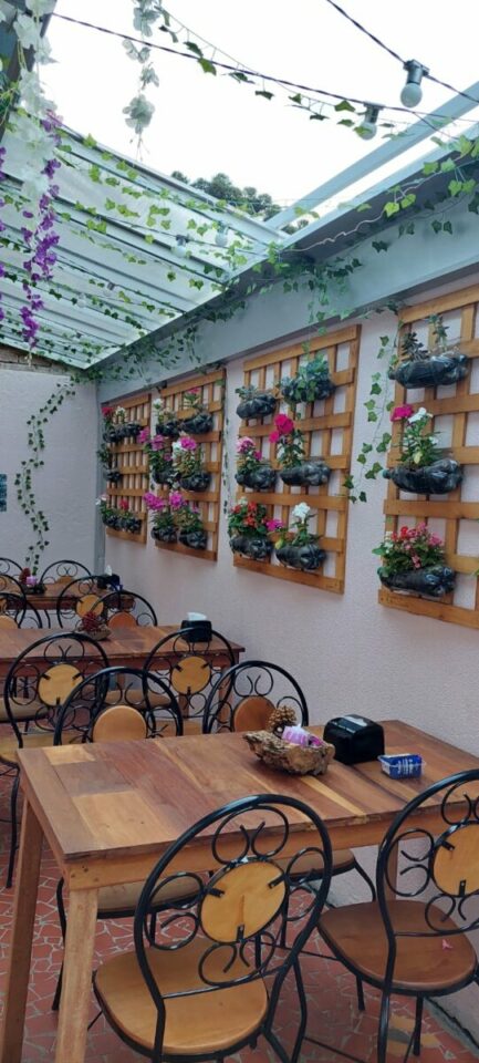 Cafeteria em funcionamento