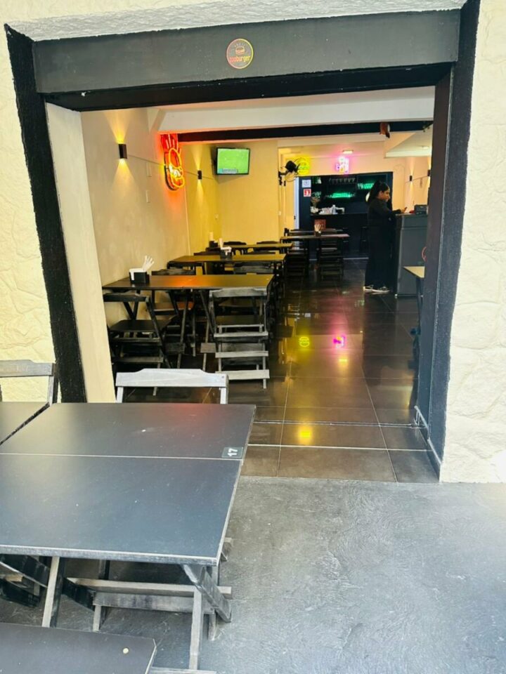 IMPERDÍVEL HAMBURGUERIA NA ZONA SUL