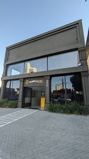 ESCOLA DE INFORMATICA E IDIOMAS