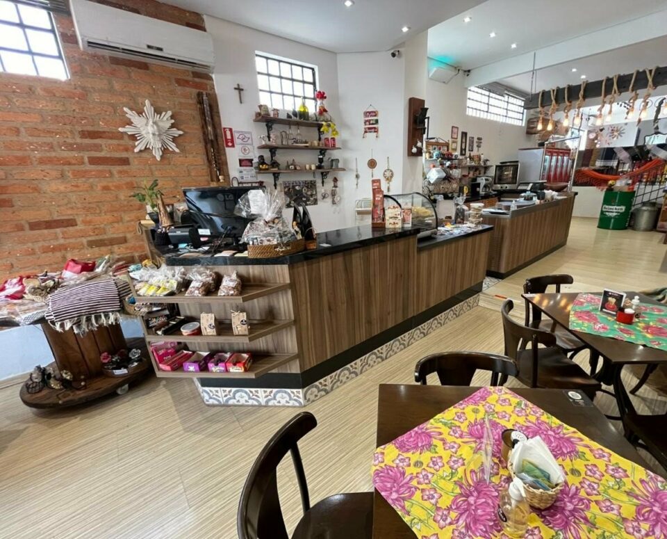 Vendo Cafeteria e Emporio no interior de São Paulo