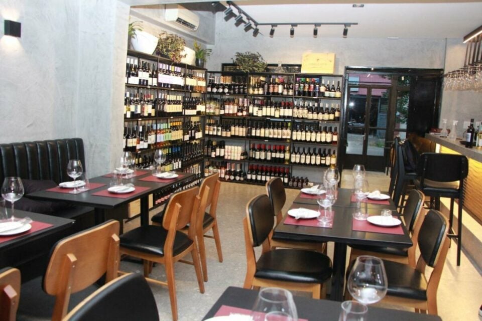 Unidade da maior rede de franquias de wine bar e restaurante do Brasil