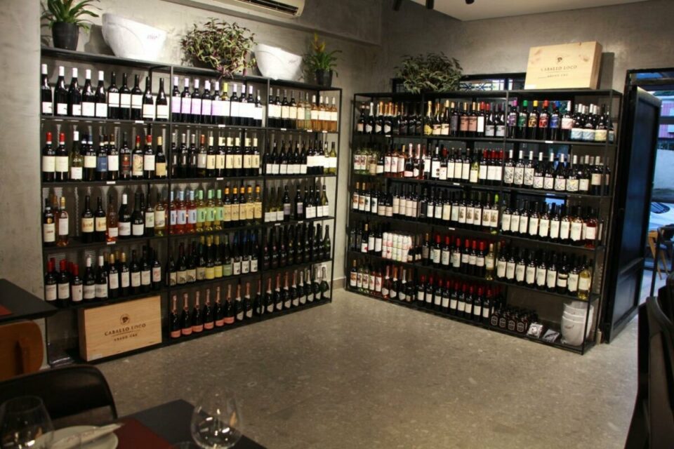Unidade da maior rede de franquias de wine bar e restaurante do Brasil