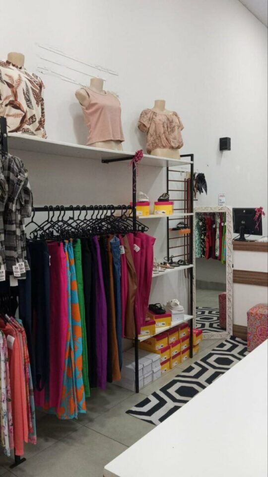 Venda de loja de roupa e calçados 7 anos de mercado