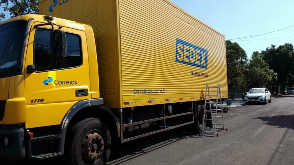TRANSPORTADORA COM CONTRATOS CORREIOS