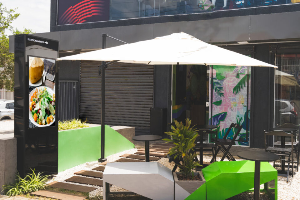 Passo Ponto Comercial p/ ramo de alimentação cafeteria, lanches, sucos, aç