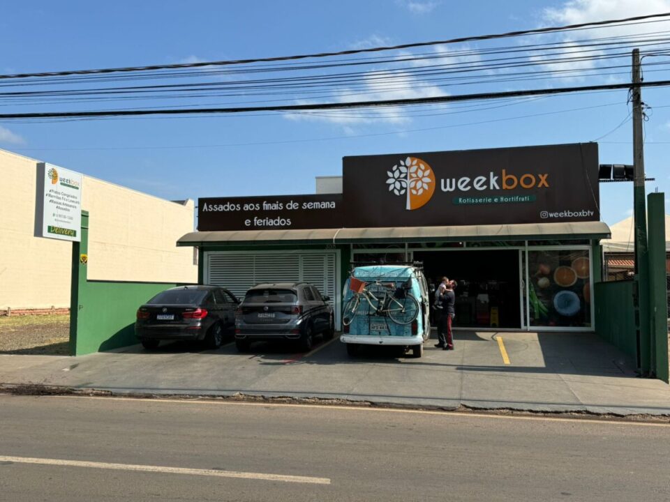 Vende-se rotisserie, restaurante e hortifruti