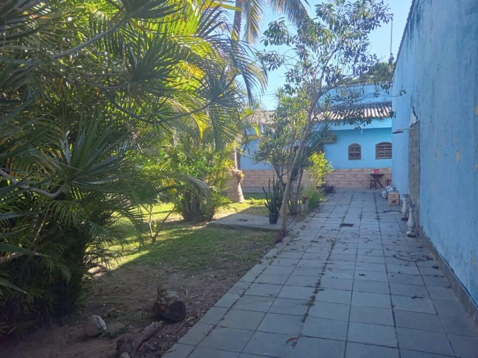 Condominio a 100 metros da praia