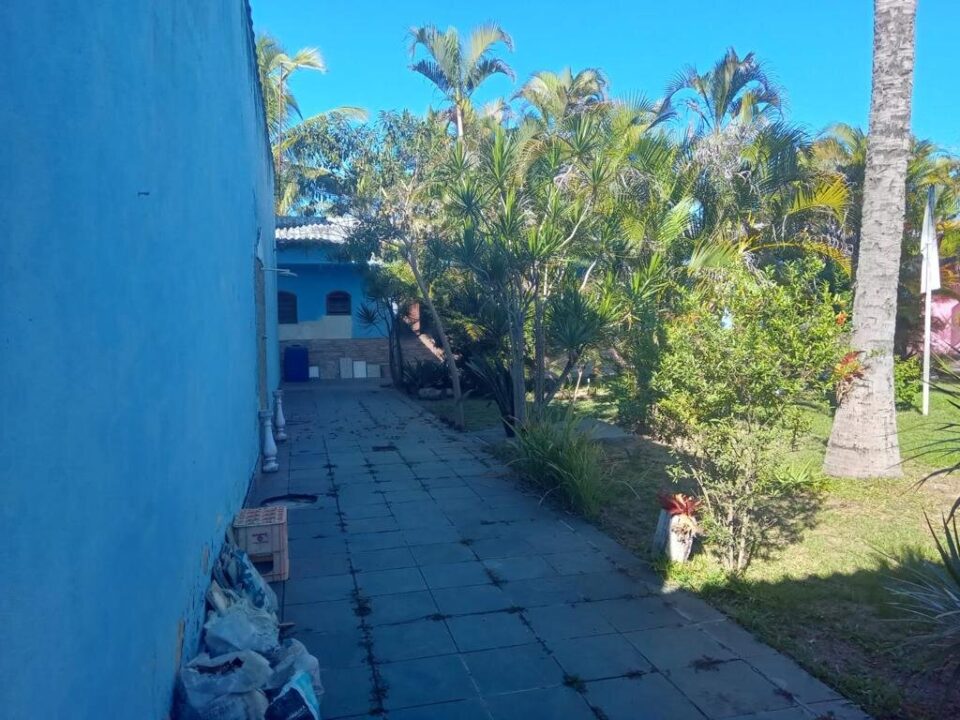 Condominio a 100 metros da praia