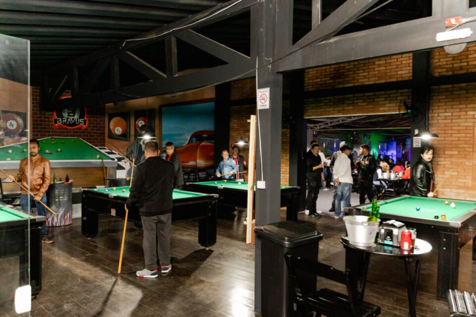 Vende-se Bar completo Embu das Artes