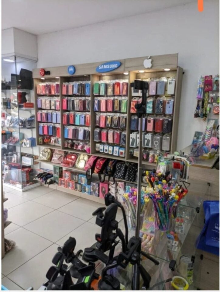 Imperdível Loja de Acessórios para Celulares e Informática Z/L