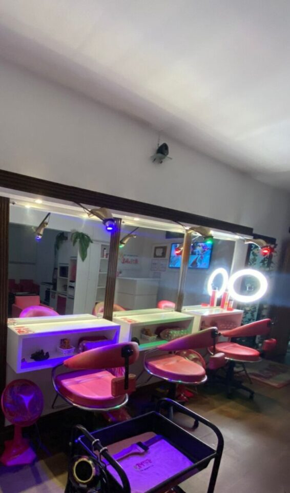 Vende-se Studio de Alisamentos