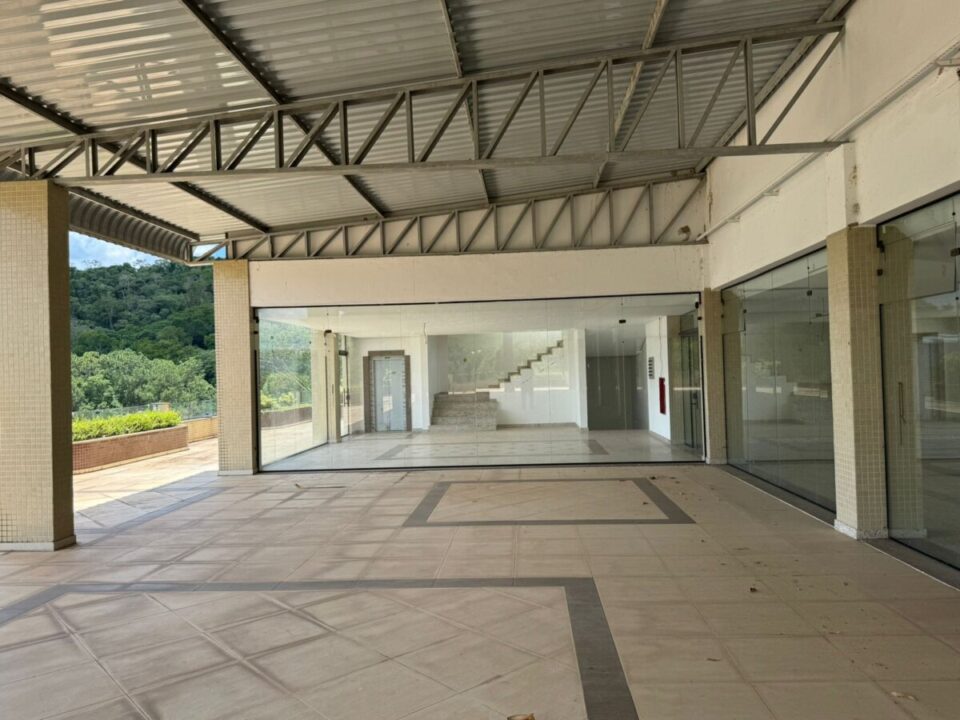 GALPÃO 140 MIL METROS